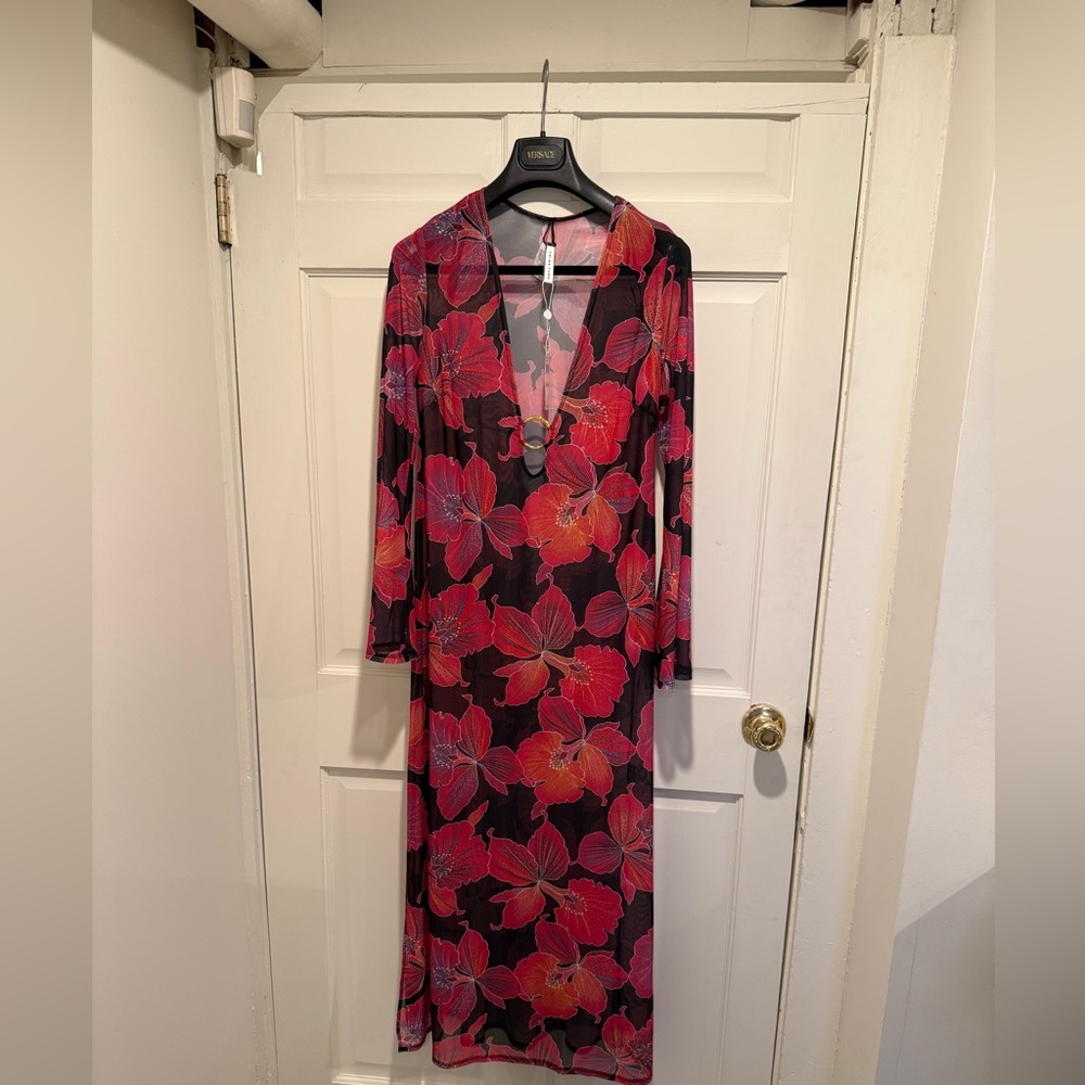 Trina Turk NWT Size Medium Classic Trina Floral Pink Black Beach Maxi Coverup - Picture 5 of 13